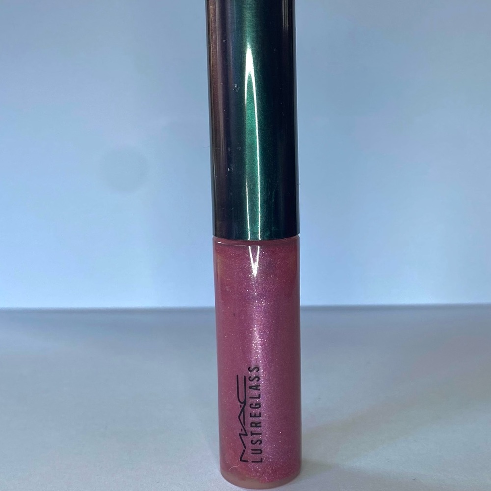 MAC Cosmetics Lusterglass